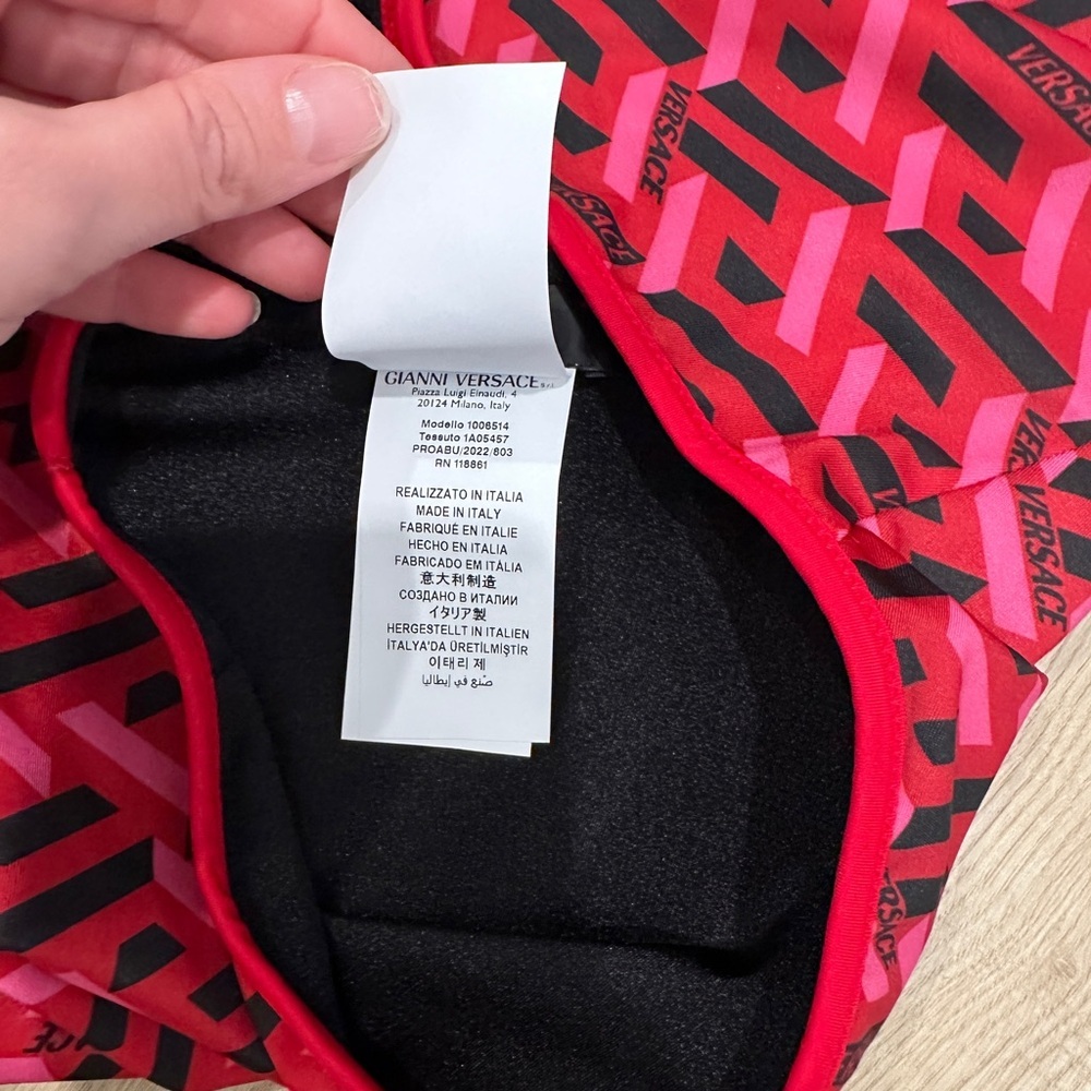 Versace Versace 'La Greca' Reversible One Piece swimsuit size 4 - Picture 10 of 13